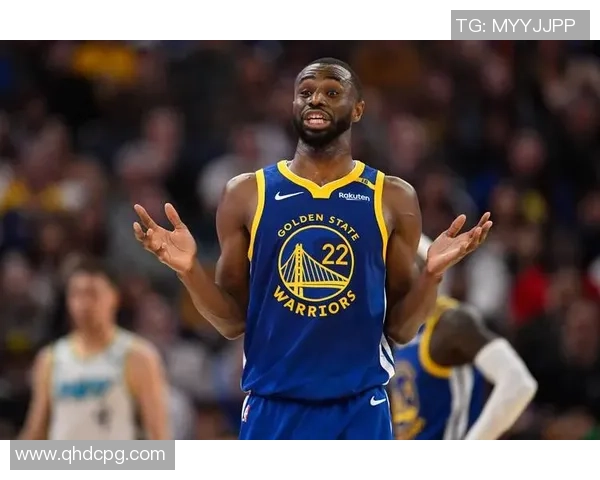 维金斯领衔勇士对决太阳队展现季后赛激烈竞争与精彩对抗