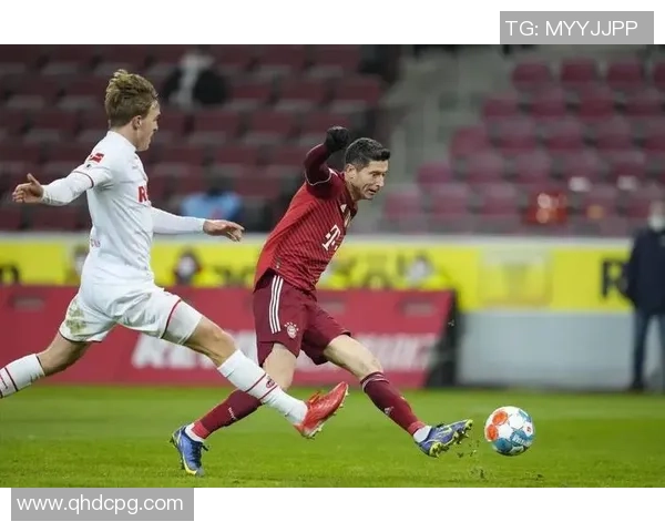 莱万重返德甲赛场遭拜仁球迷嘘声四起引发热议